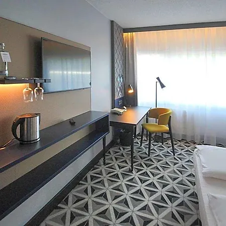 Mercure Am Muenster 3*